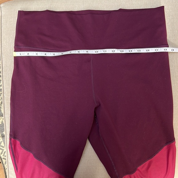 Fabletics Powerhold Leggings 7/8 length Tri color/ Size 3X - Picture 6 of 8